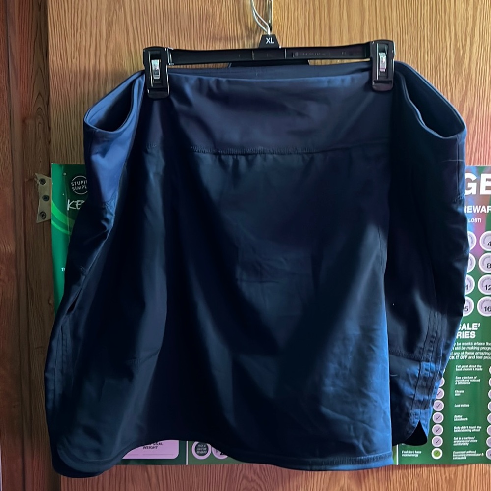 Zuda navy blue skort 3X